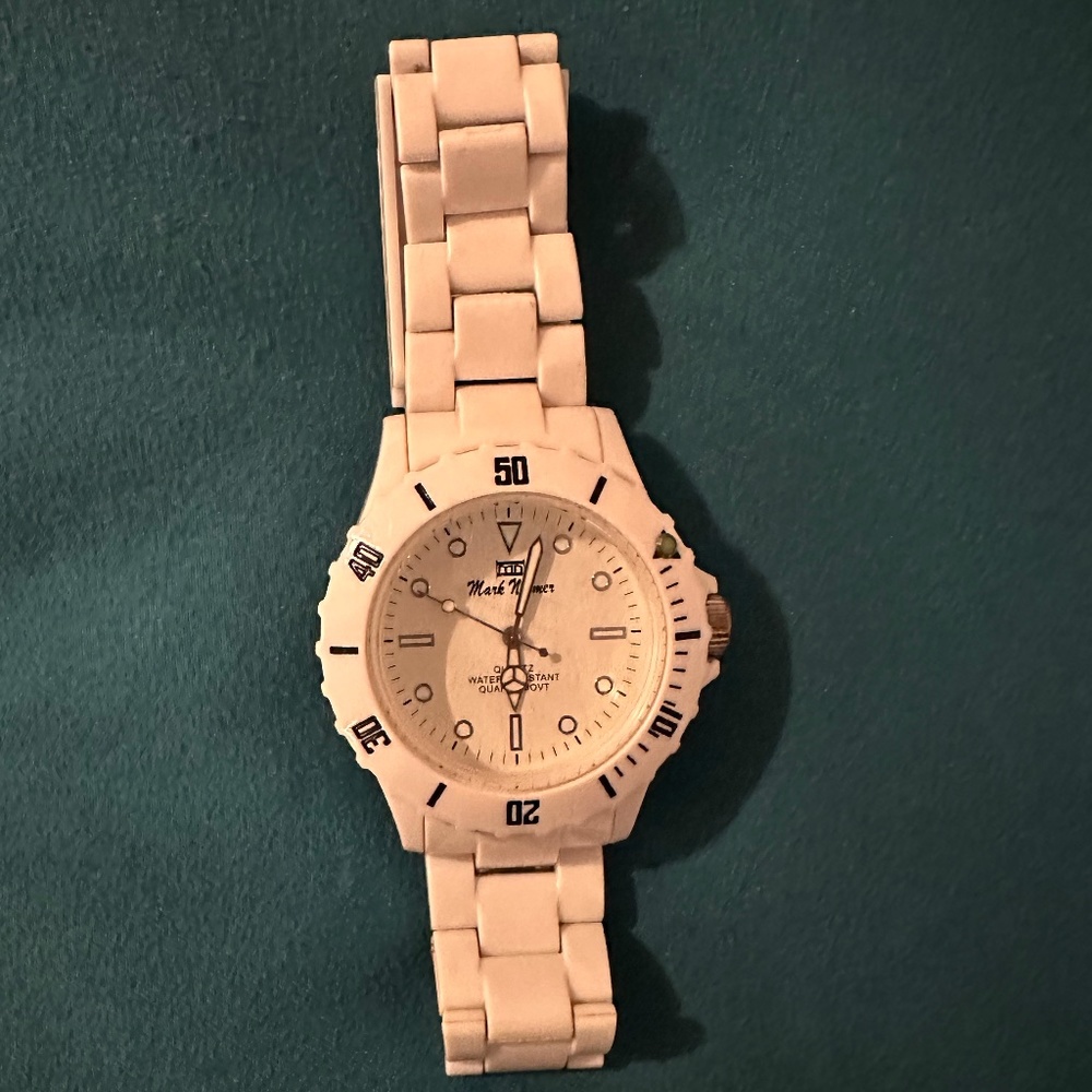 White acrylic fashion watch